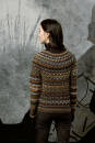 Knitting set Sweater with round yoke  with knitting instructions in garnwelt box