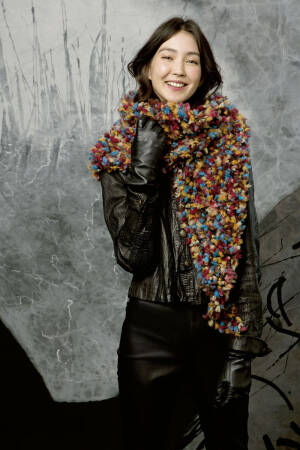 Knitting set Triangular shawl  with knitting instructions in garnwelt box in size ca 160 x 67 cm (63x26 1/2 inches)