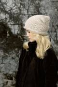 Knitting set Hat  with knitting instructions in garnwelt box