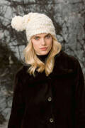 Knitting set Hat  with knitting instructions in garnwelt box