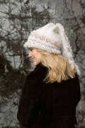 Knitting set Hat  with knitting instructions in garnwelt box
