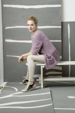 Knitting set Cardigan  with knitting instructions in garnwelt box