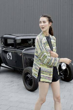 Strickset Jacke Lang Yarns CLOWN mit Anleitung in garnwelt-Box
