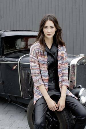 Knitting set Jacket  with knitting instructions in garnwelt box in size S