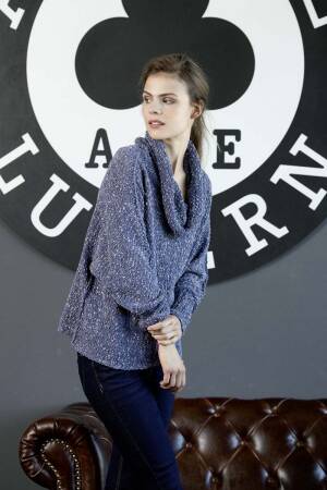 Knitting set Pullover  with knitting instructions in garnwelt box