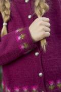 Knitting set Cardigan MERINO 120 with knitting instructions in garnwelt box