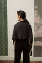 Strickset Cape Lang Yarns MERINO PAILLETTES mit Anleitung in garnwelt-Box