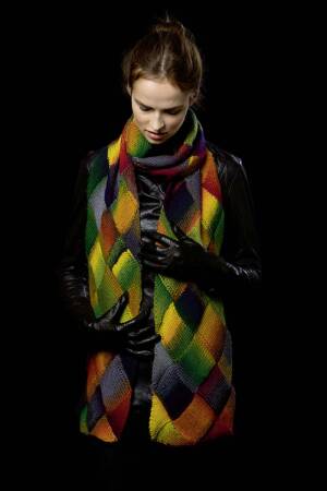 Knitting set Scarf  with knitting instructions in garnwelt box in size 24 x 180 cm