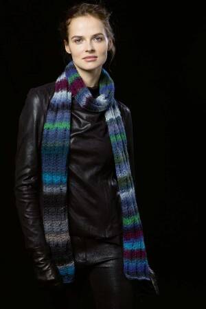 Strickset Schal Lang Yarns VIVA mit Anleitung in garnwelt-Box ca 24 x 185 cm