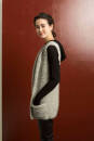 Strickset Weste Lang Yarns YARA mit Anleitung in garnwelt-Box