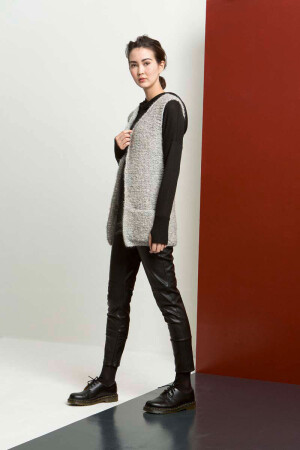 Strickset Weste Lang Yarns YARA mit Anleitung in garnwelt-Box L