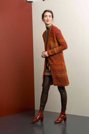 Knitting set Coat  with knitting instructions in garnwelt box