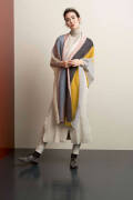 Strickset Poncho Lang Yarns ALPACA SUPERLIGHT mit Anleitung in garnwelt-Box ca 144 x 105 cm