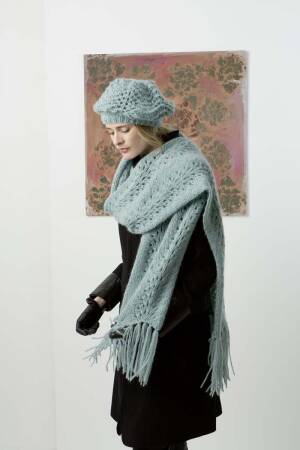 Knitting set Scarf  with knitting instructions in garnwelt box