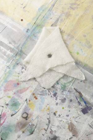 Knitting set Triangular shawl MOHAIR LUXE with knitting instructions in garnwelt box