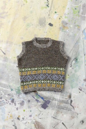 Knitting set Tank top DONEGAL with knitting instructions in garnwelt box in size 104-110