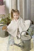 Knitting set Cape  with knitting instructions in garnwelt box in size 104-116