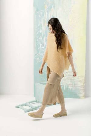 Strickset Cape Lang Yarns MOHAIR LUXE mit Anleitung in garnwelt-Box