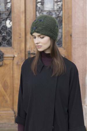 Knitting set Hat  with knitting instructions in garnwelt box