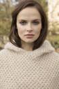 Strickset Cape mit Kapuze Lang Yarns MOHAIR TREND mit Anleitung in garnwelt-Box