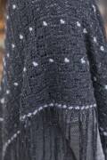 Knitting set Triangular shawl  with knitting instructions in garnwelt box