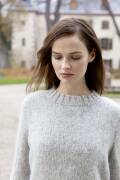 Knitting set Sweater  with knitting instructions in garnwelt box in size S