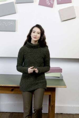 Knitting set Sweater  with knitting instructions in garnwelt box