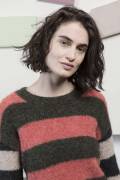 Knitting set Sweater  with knitting instructions in garnwelt box in size S