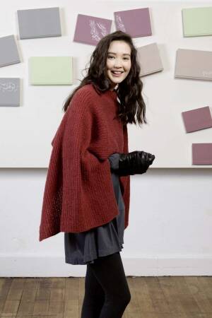 Knitting set Cape  with knitting instructions in garnwelt box