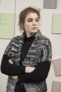 Strickset Kurze Jacke Lang Yarns BRUNA / MALOU LIGHT mit Anleitung in garnwelt-Box L