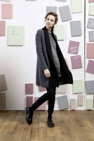 Strickset Jacke Lang Yarns YARA / YAK mit Anleitung in garnwelt-Box S