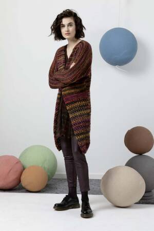 Knitting set Coat  with knitting instructions in garnwelt box