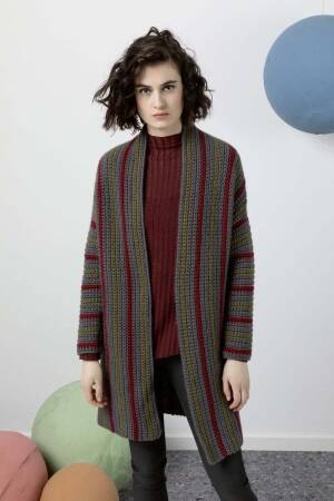 Knitting set Crocheted coat  with knitting instructions in garnwelt box