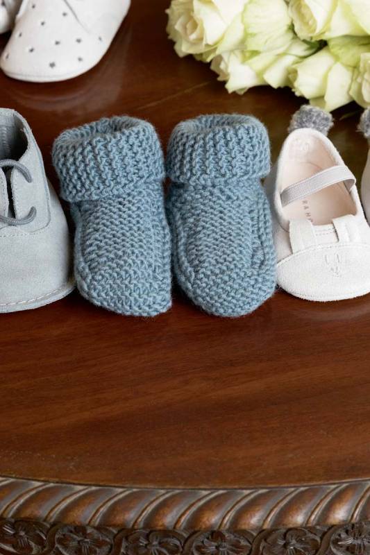 Knitting set Baby bootees MERINO 120 with knitting instructions in garnwelt box