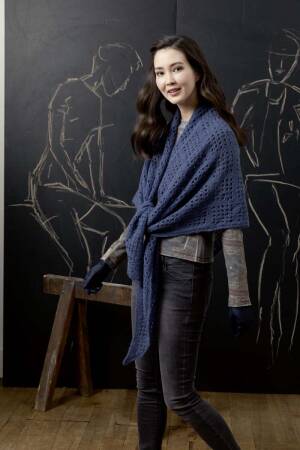 Knitting set Triangular shawl  with knitting instructions in garnwelt box