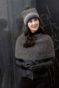 Strickset Cape Lang Yarns YARA mit Anleitung in garnwelt-Box