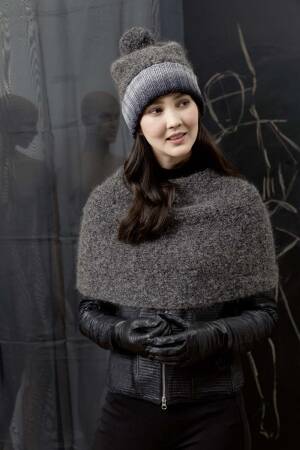 Strickset Cape Lang Yarns YARA mit Anleitung in garnwelt-Box S-M