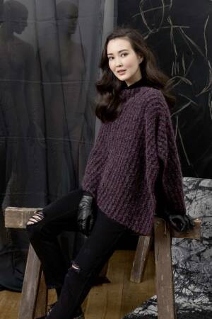 Strickset Cape Lang Yarns YARA / MALOU LIGHT mit Anleitung in garnwelt-Box S-M