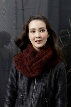 Strickset Loop Lang Yarns YARA mit Anleitung in garnwelt-Box
