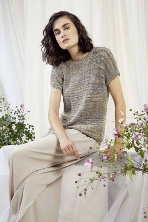 Knitting set Sweater  with knitting instructions in garnwelt box