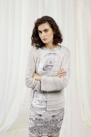 Knitting set Jacket  with knitting instructions in garnwelt box in size S