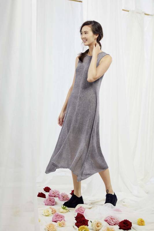Strickset Kleid  mit Anleitung in garnwelt-Box in Gre S-M