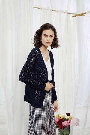 Knitting set Jacket  with knitting instructions in garnwelt box