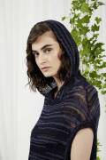 Knitting set Hooded top  with knitting instructions in garnwelt box in size S-M