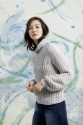Knitting set Sweater AMIRA with knitting instructions in garnwelt box in size M