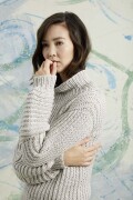 Knitting set Sweater AMIRA with knitting instructions in garnwelt box in size M