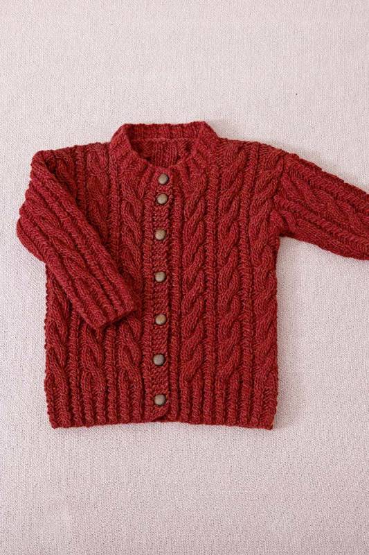 Knitting set Cardigan  with knitting instructions in garnwelt box in size 104