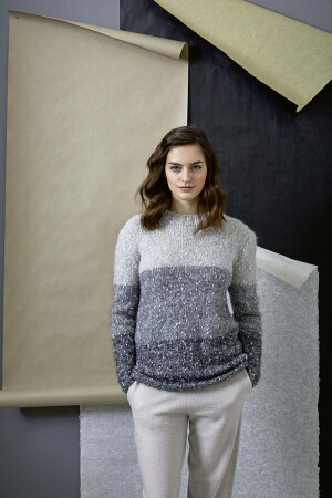 Knitting set Sweater  with knitting instructions in garnwelt box in size XL