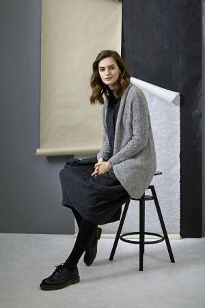 Strickset Jacke Lang Yarns FREYA mit Anleitung in garnwelt-Box S