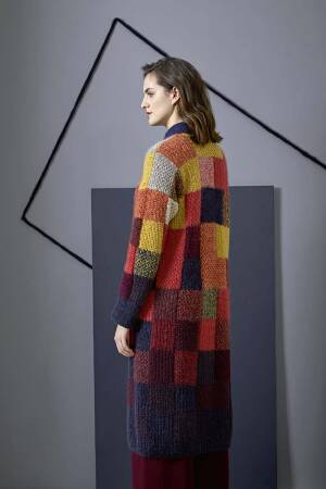 Knitting set Long coat  with knitting instructions in garnwelt box in size S-M